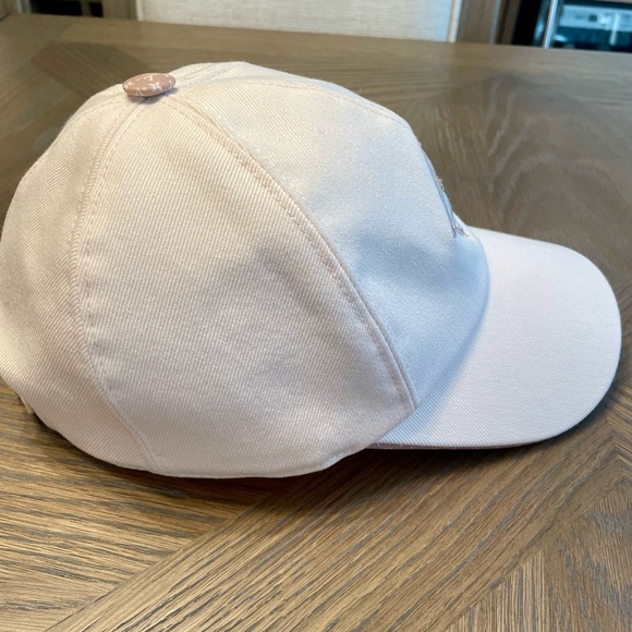 Louis Vuitton LV Day Cap Hat Ecru - New and Authentic - Picture 5 of 16